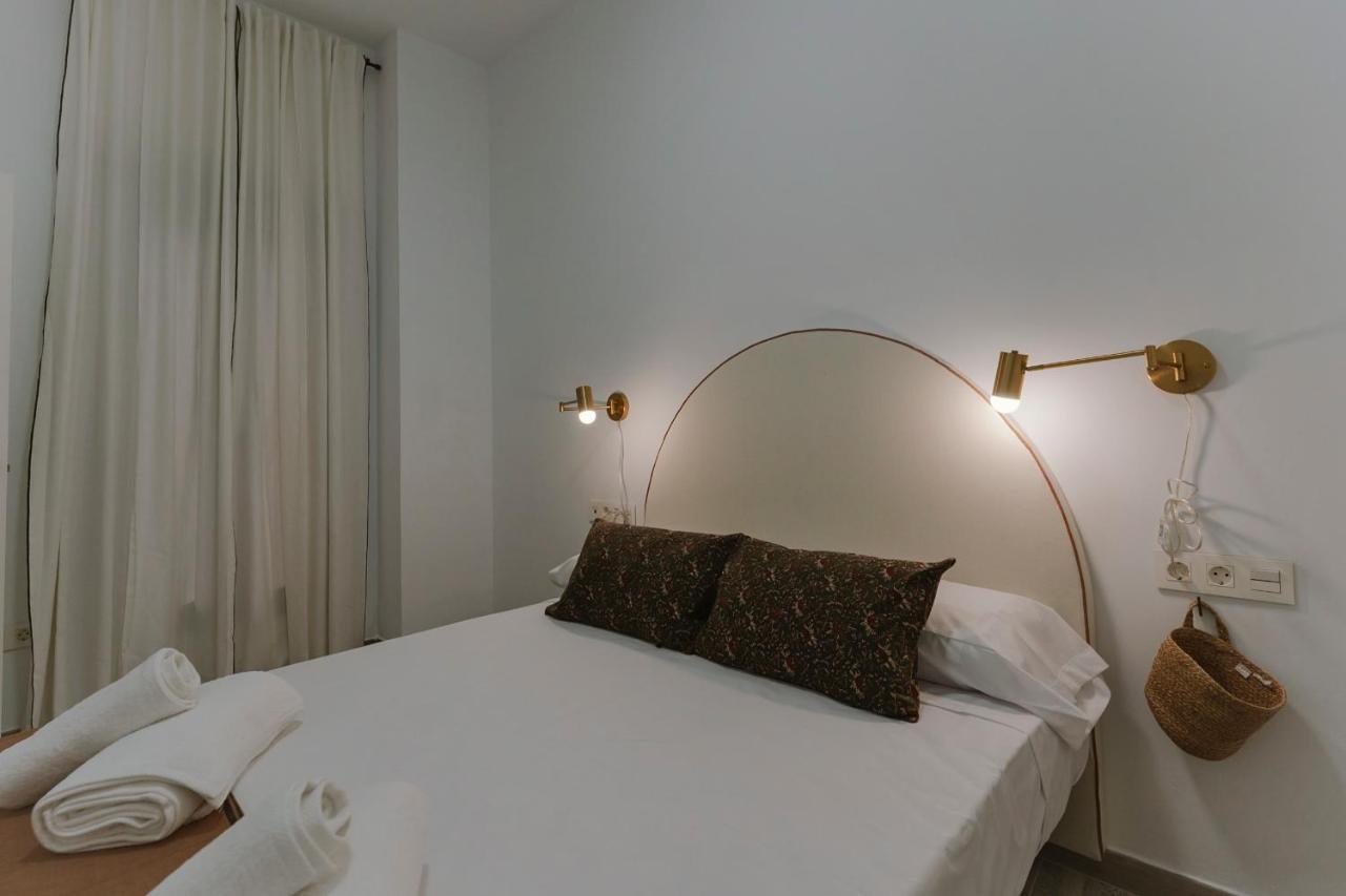 O&l Punonrostro Bright Minimalist * Sevilla