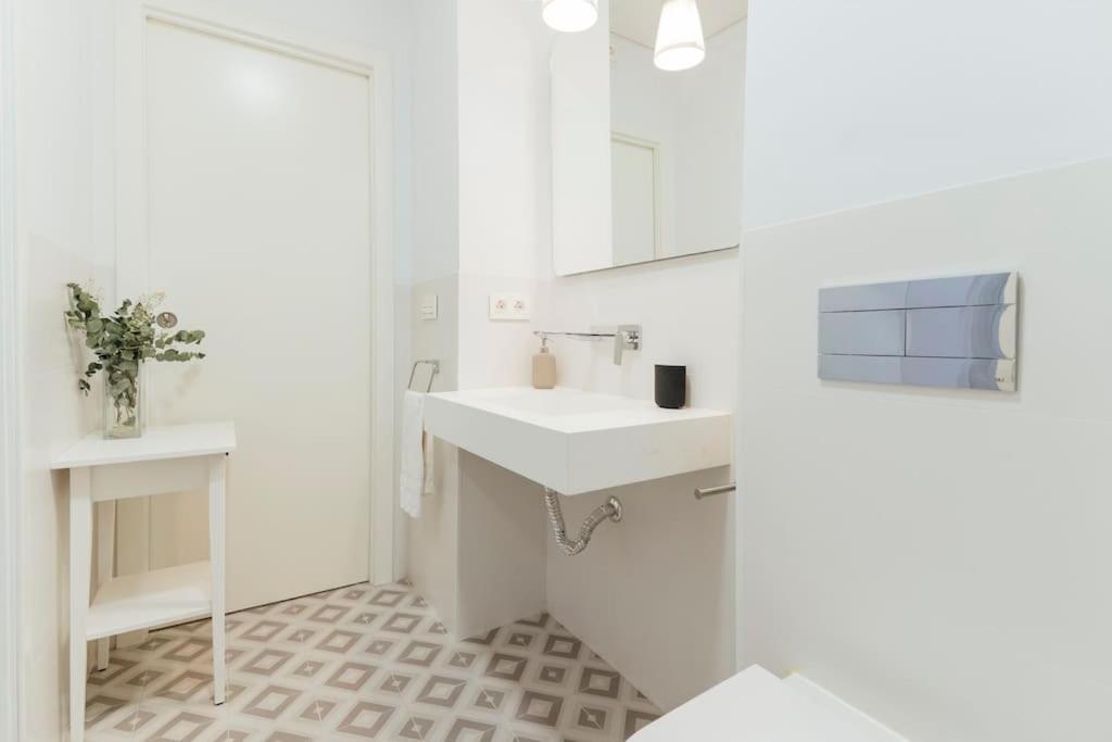 O&l Puñonrostro Bright Minimalist Appartamento